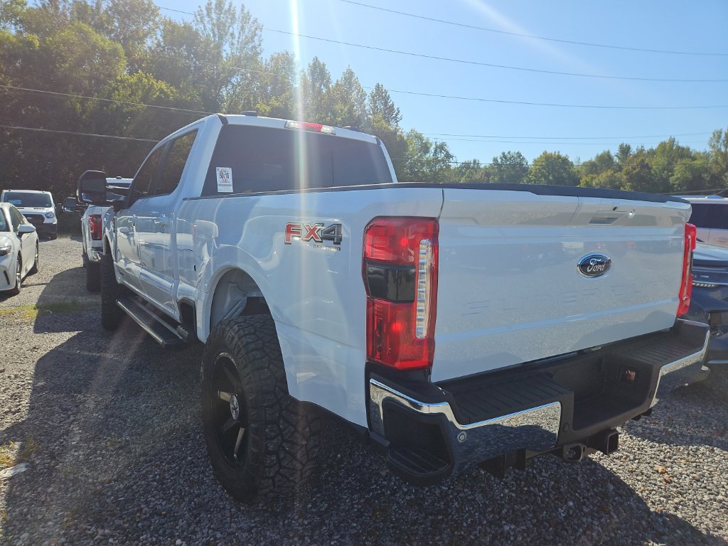 Used 2026 Ford F250 Lariat w/ FX4 Off-Road Package AWD/4WD image 2