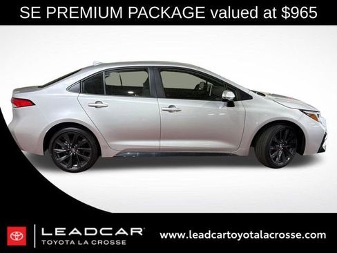 Used 2026 Toyota Corolla SE w/ SE Premium Package FWD image 2