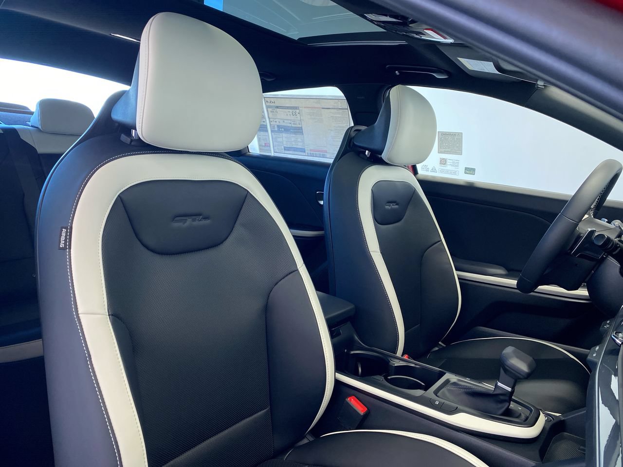 New 2026 Kia K4 GT-Line FWD image 31