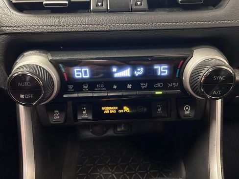 Used 2020 Toyota RAV4 XLE Premium AWD/4WD image 16