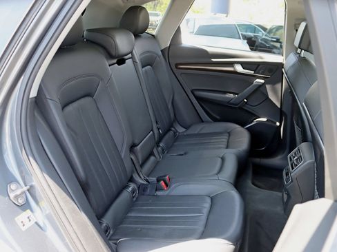 Used 2019 Audi Q5 2.0T Premium w/ Convenience Package AWD/4WD image 31