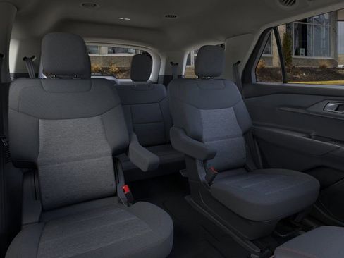 Used 2026 Ford Explorer Active image 11