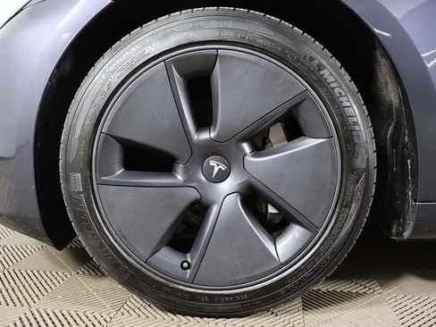Used 2023 Tesla Model 3 Standard Range image 23