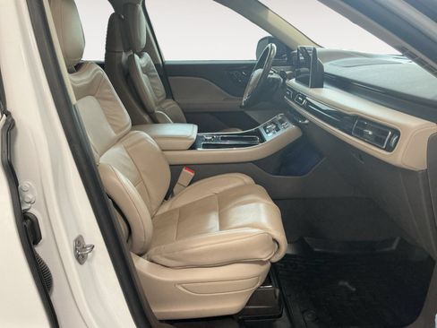 Used 2023 Lincoln Aviator Reserve w/ Equipment Group 201A AWD/4WD image 15
