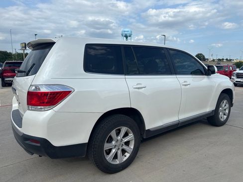Used 2013 Toyota Highlander FWD image 5