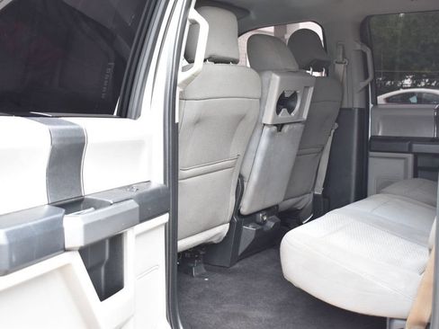 Used 2017 Ford F150 XLT AWD/4WD image 24