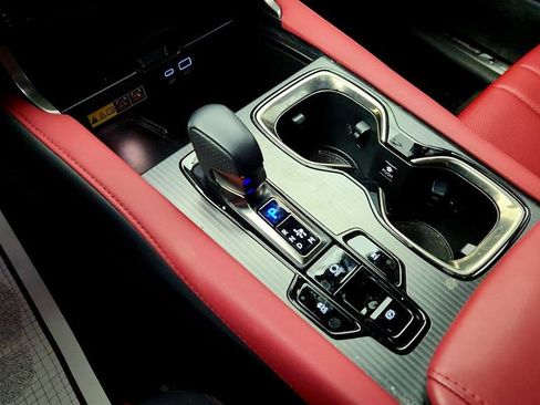 Used 2024 Lexus RX 500h F Sport w/ Convenience Package image 16