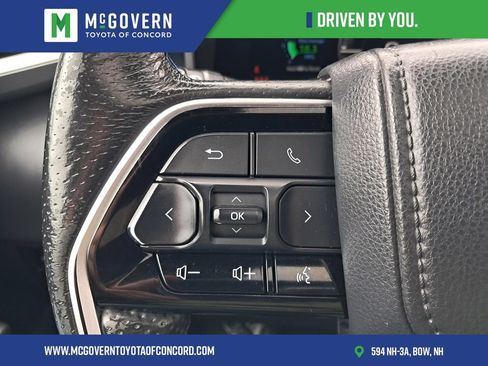 Used 2023 Toyota Tundra Platinum AWD/4WD image 28