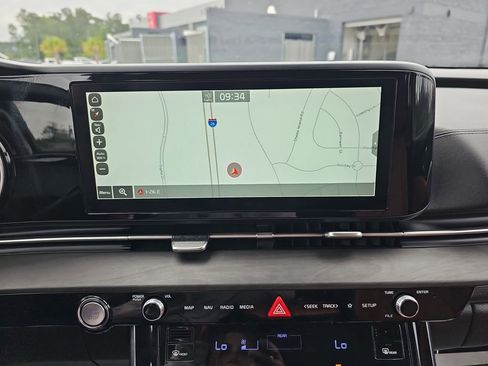 Used 2022 Kia Carnival SX FWD image 28