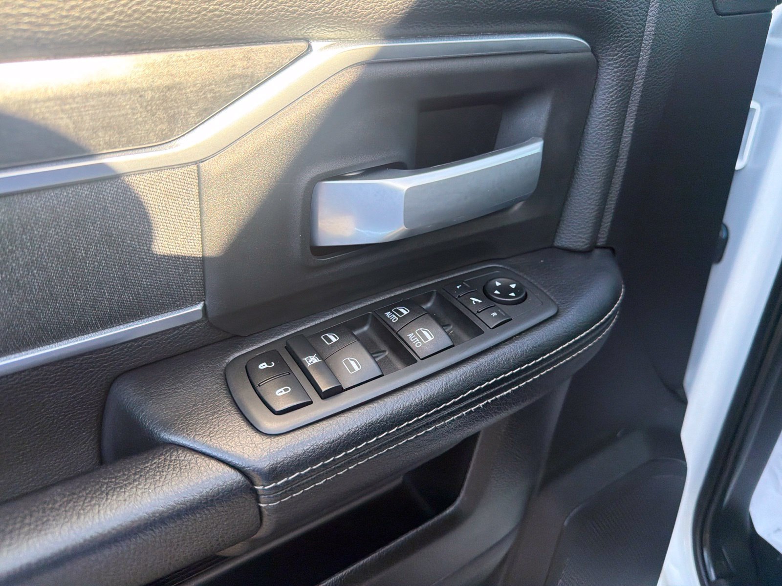 Used 2019 RAM 3500 Big Horn AWD/4WD image 16