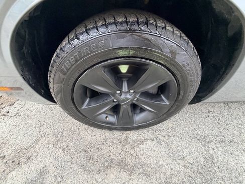 Used 2019 Dodge Challenger SXT image 38