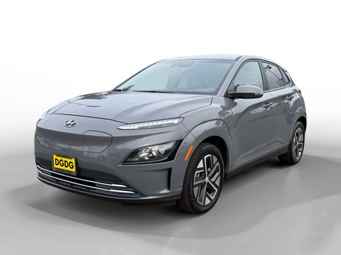 Used 2023 Hyundai Kona SE w/ Cargo Package image 1