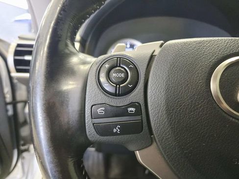 Used 2016 Lexus IS 300 AWD image 17