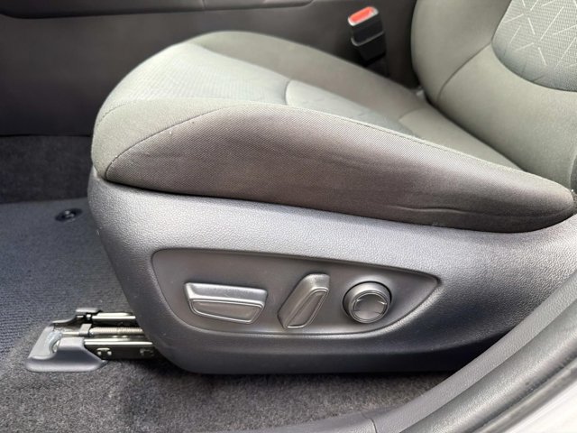 Used 2024 Toyota RAV4 XLE FWD image 10