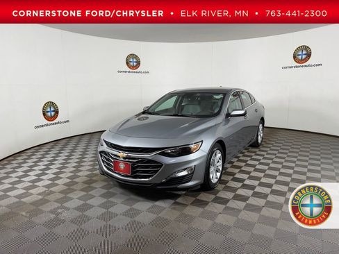Used 2024 Chevrolet Malibu LT FWD image 1