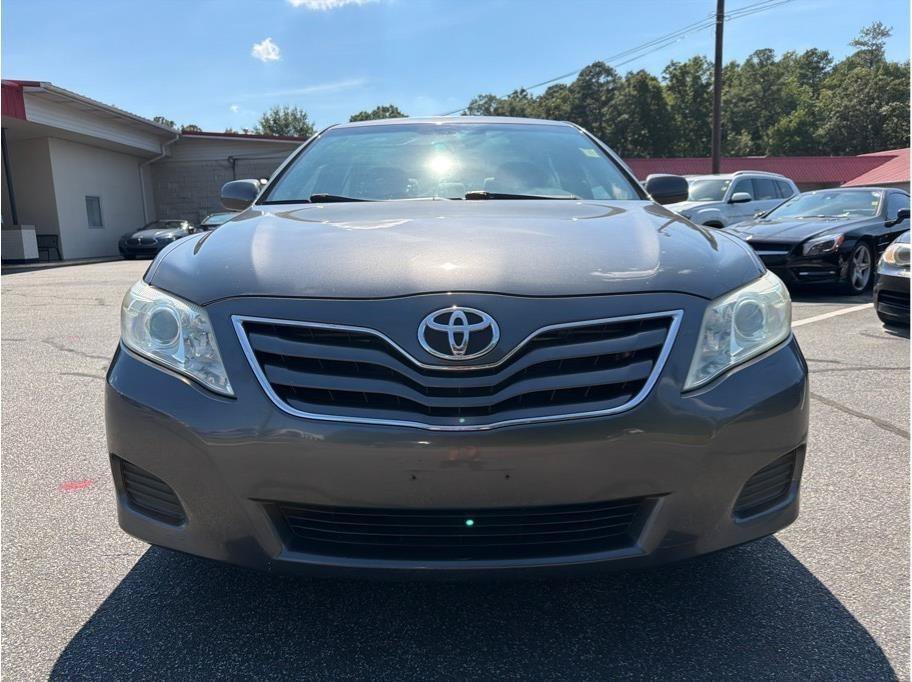 Used 2010 Toyota Camry LE FWD image 2