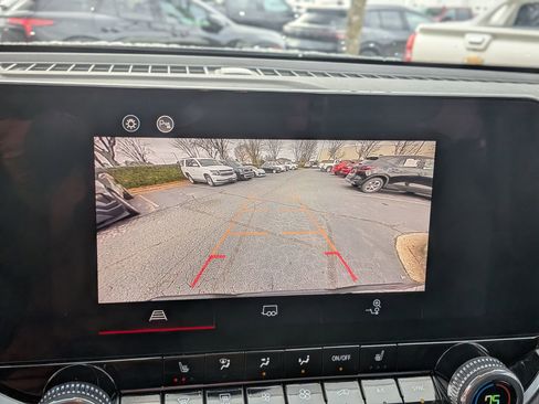 Certified 2024 GMC Canyon Elevation w/ Elevation Premium Package image 29