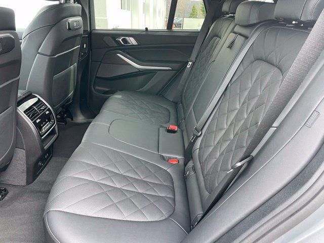 Used 2026 BMW X5 xDrive40i w/ Climate Comfort Package AWD/4WD image 7