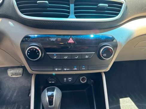 Used 2019 Hyundai Tucson SE AWD/4WD image 17