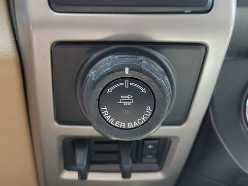 Used 2018 Ford F150 Lariat w/ Equipment Group 502A Luxury image 30