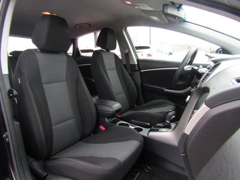 Used 2016 Hyundai Elantra GT image 22