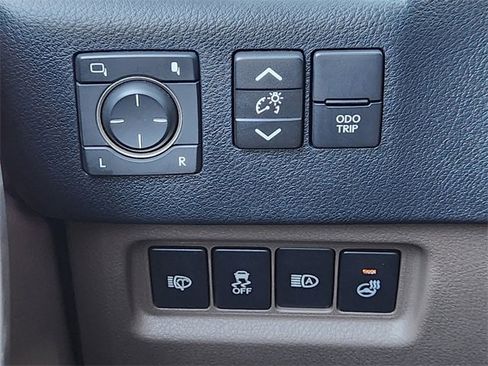 Used 2023 Lexus GX 460 Premium image 16