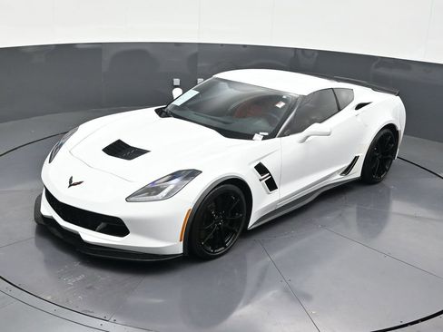 Used 2019 Chevrolet Corvette Grand Sport w/ Carbon Flash Badge Package image 16