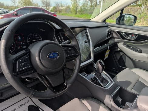 Certified 2025 Subaru Outback Onyx Edition AWD/4WD image 28