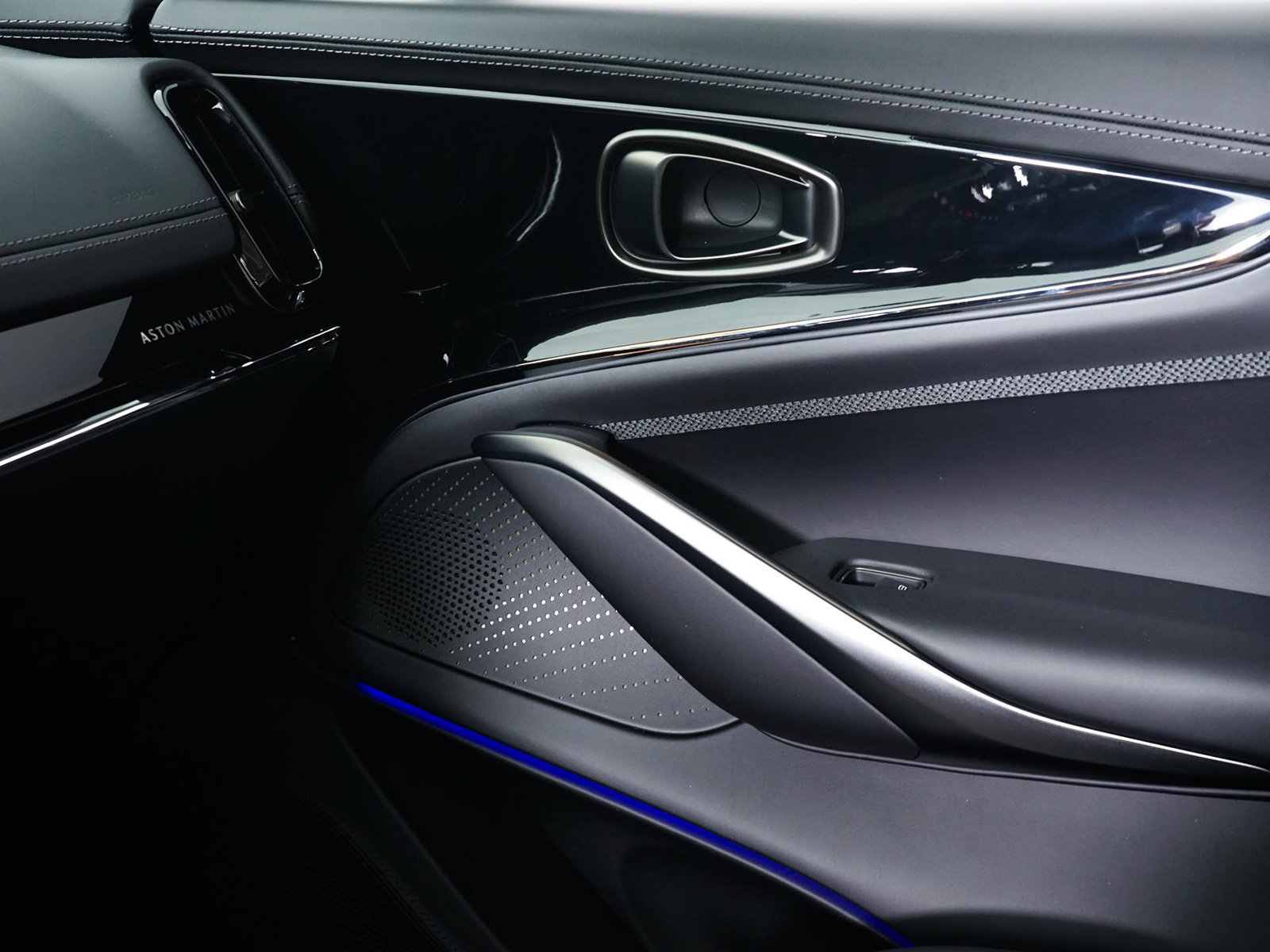 New 2026 Aston Martin DBX 707 AWD/4WD image 24