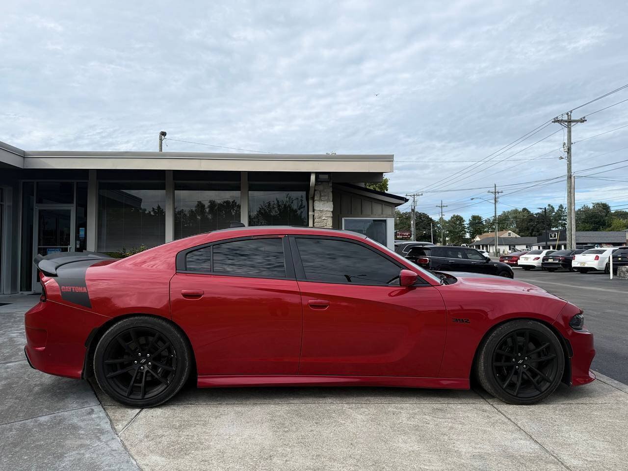 Used 2017 Dodge Charger R/T RWD image 7
