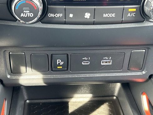 Certified 2022 Nissan Frontier PRO-4X w/ Technology Package image 32