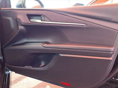 Used 2025 Toyota Camry LE image 24