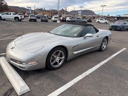 Used 2004 Chevrolet Corvette Convertible w/ Preferred Equipment Group image 1
