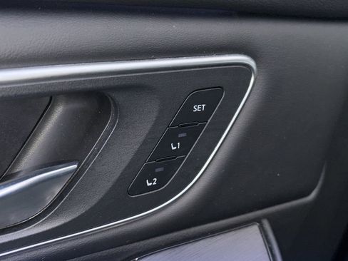 Certified 2025 Nissan Rogue Platinum w/ Platinum Premium Package FWD image 18