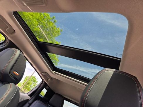 New 2026 Nissan Kicks SR FWD image 9