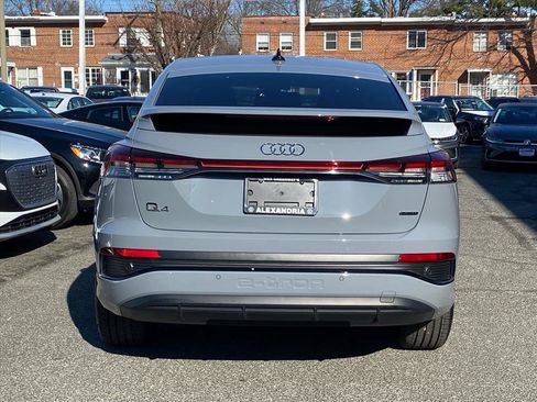 Used 2024 Audi Q4 e-tron Premium Plus w/ Premium Plus image 4