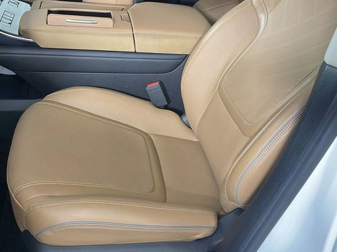 New 2025 INFINITI QX80 Luxe image 11