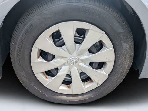 Used 2022 Toyota Corolla L FWD image 33