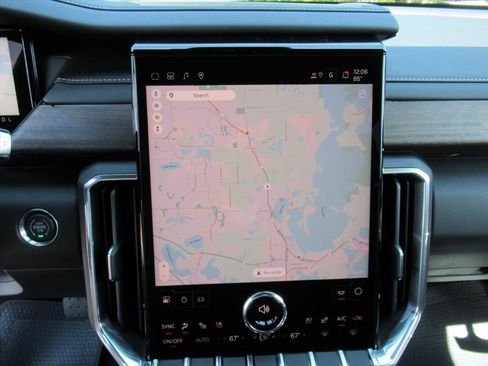 Used 2026 GMC Acadia Denali Ultimate w/ LPO, Floor Liner Package FWD image 29