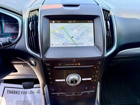 Used 2019 Ford Edge Titanium w/ Equipment Group 301A AWD/4WD image 13
