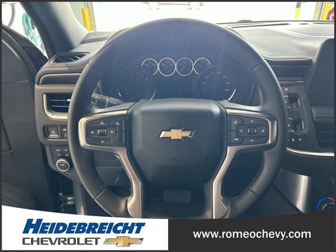 Used 2023 Chevrolet Suburban LS AWD/4WD image 19