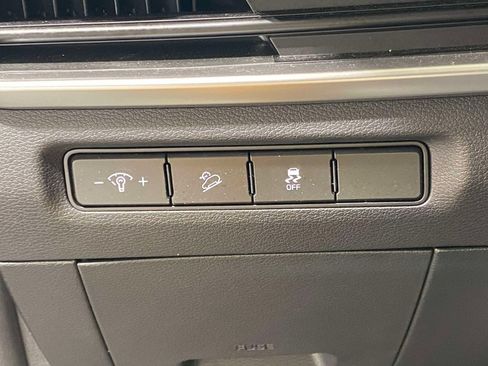 Used 2024 Kia Telluride LX AWD/4WD image 22