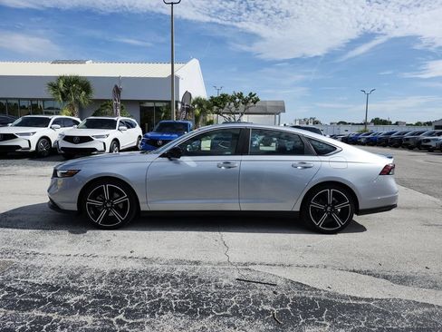 Used 2024 Honda Accord Sport image 6
