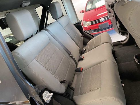 Used 2009 Jeep Wrangler Unlimited Sahara w/ Dual Top Group image 18