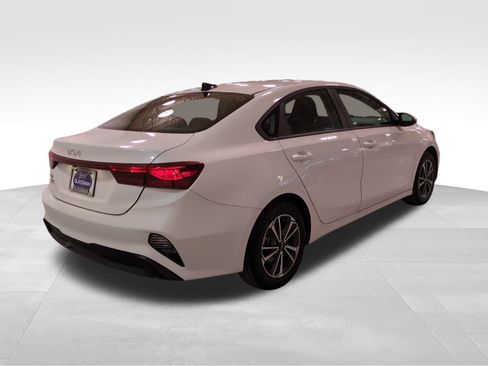 Certified 2024 Kia Forte LXS w/ LXS Technology Package image 5