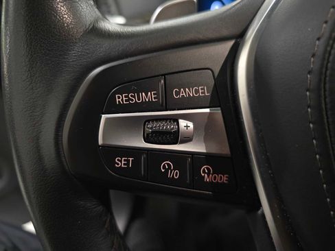 Used 2025 BMW X5 xDrive50e image 33