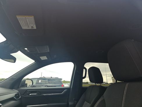 Certified 2025 GMC Acadia Elevation image 21