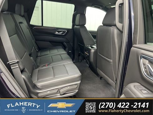 Used 2023 Chevrolet Tahoe LT w/ Luxury Package AWD/4WD image 13
