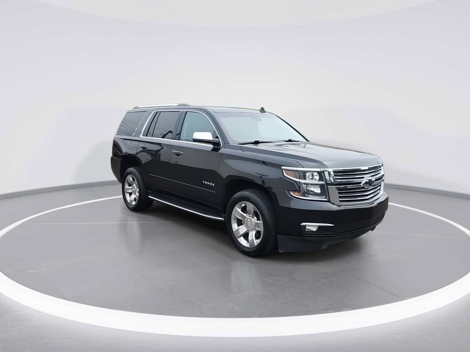Used 2017 Chevrolet Tahoe Premier AWD/4WD image 2