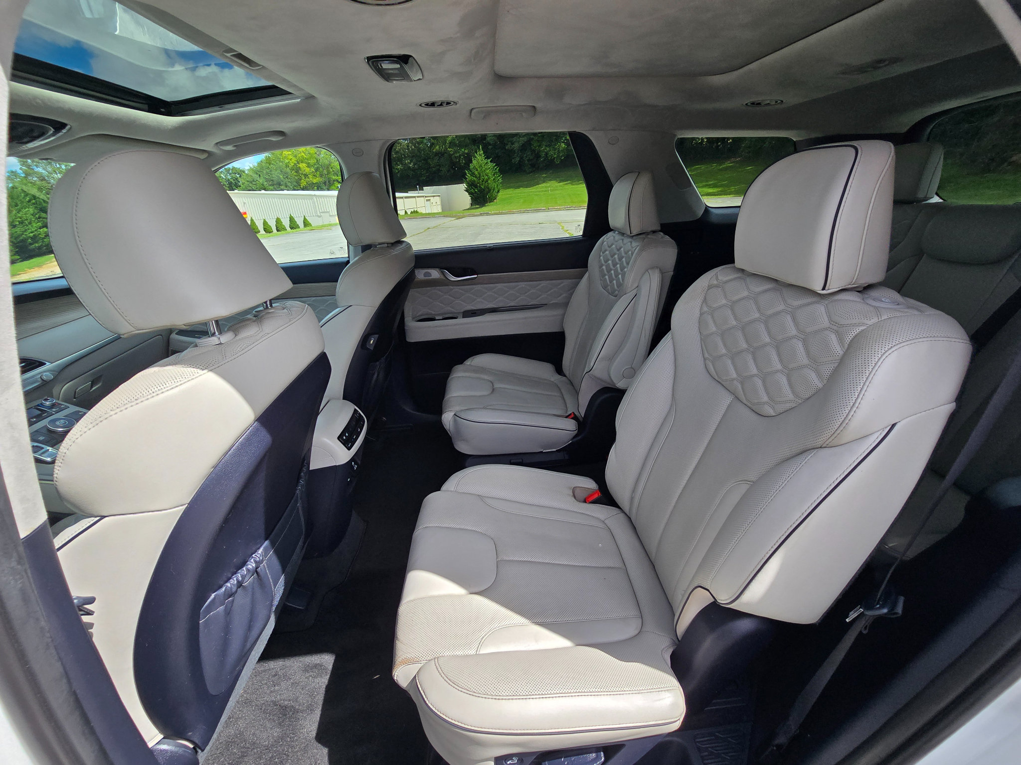 Used 2022 Hyundai Palisade Calligraphy FWD image 18